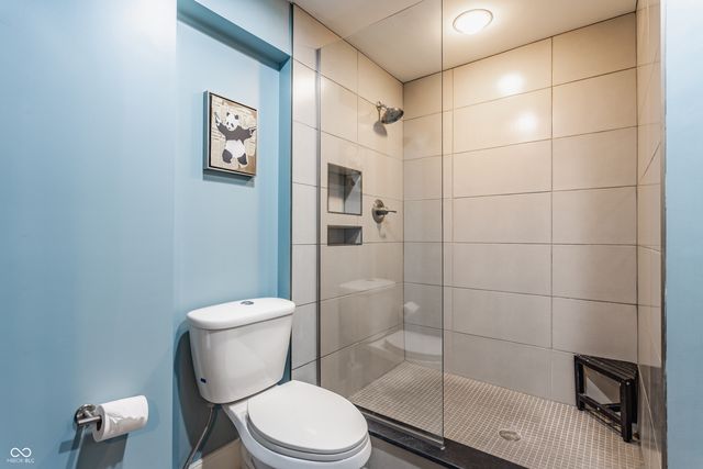 4611 Carrollton Avenue, Indianapolis, IN 46205