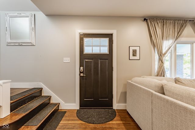 4611 Carrollton Avenue, Indianapolis, IN 46205