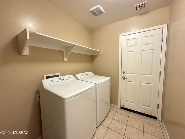 6258 W Yew Pine Way, Tucson, AZ 85743