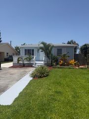 135 SE 5th Avenue, Boynton Beach, FL 33435