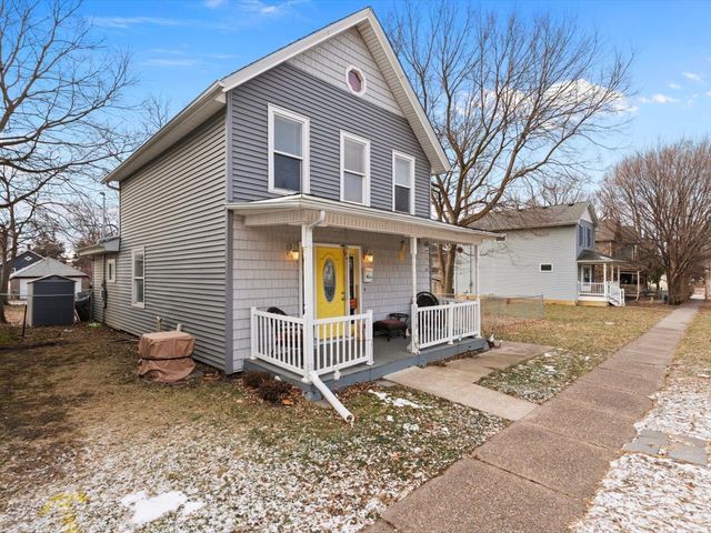 1219 W 8th Street, Davenport, IA 52802