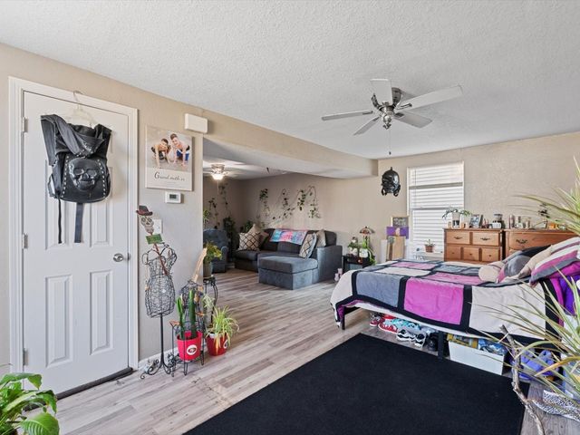 1219 W 8th Street, Davenport, IA 52802