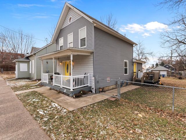 1219 W 8th Street, Davenport, IA 52802