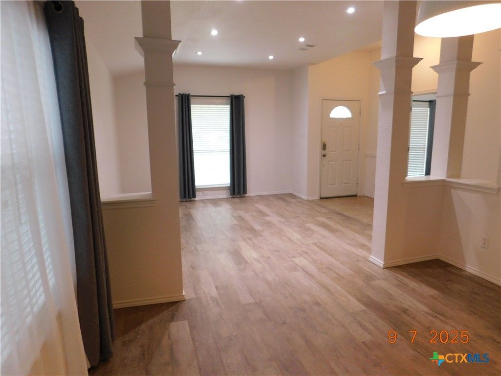 Image 5 of property listing at 1008 Mustang Trail, Harker Heights, TX 76548