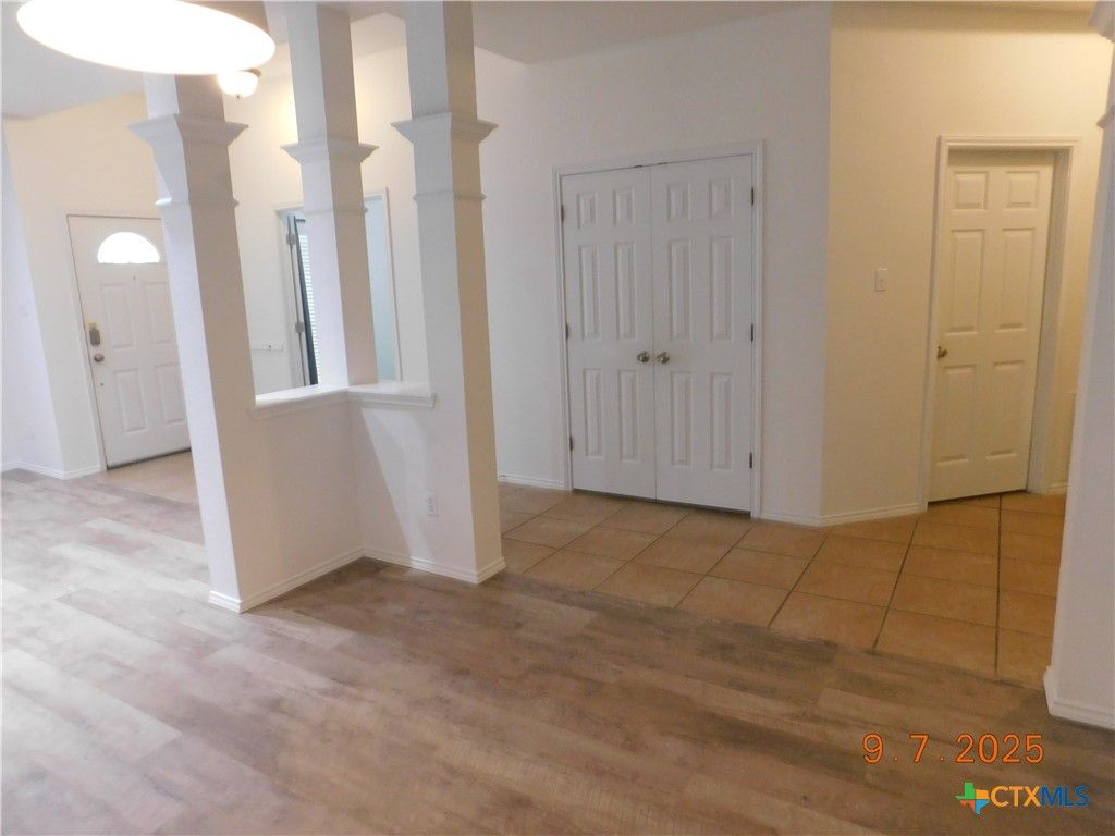 Image 8 of property listing at 1008 Mustang Trail, Harker Heights, TX 76548
