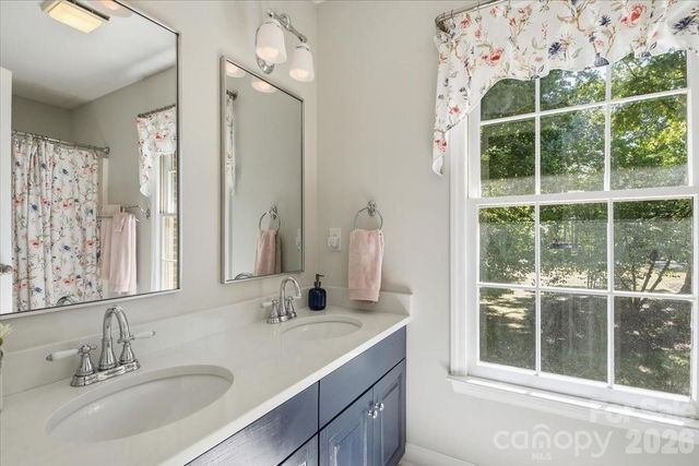 5138 Panhandle Circle, Matthews, NC 28104