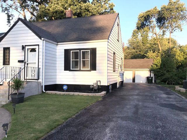 17917 Lorenz Avenue, Lansing, IL 60438