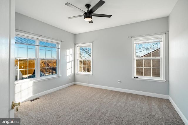 3137 WOODS EDGE DR, Garnet Valley, PA 19060