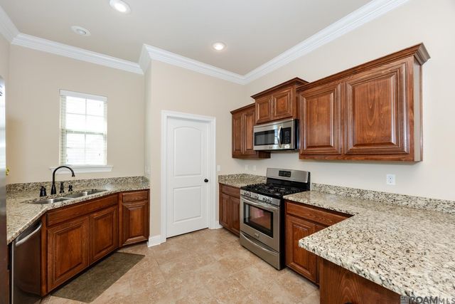 3648 Union Dr, Addis, LA 70710