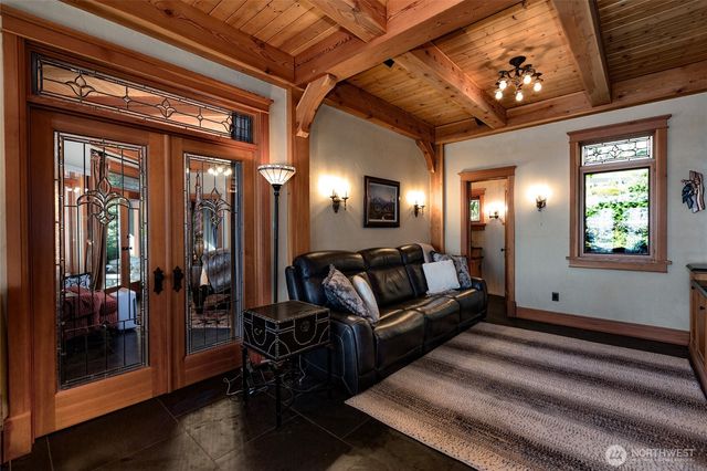 702 San Juan Drive, San Juan Island, WA 98250