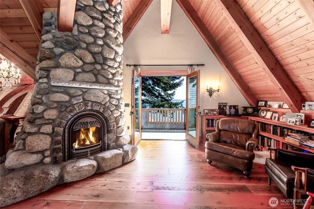 702 San Juan Drive, San Juan Island, WA 98250