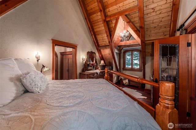 702 San Juan Drive, San Juan Island, WA 98250