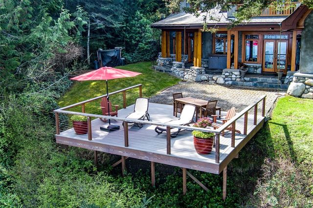 702 San Juan Drive, San Juan Island, WA 98250