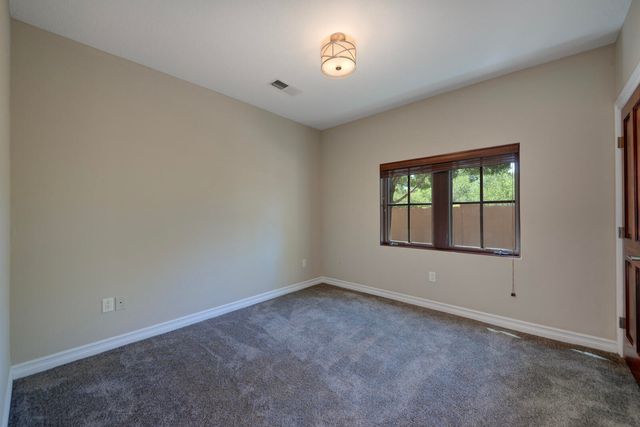 2204 Via Granada Place NW, Albuquerque, NM 87104