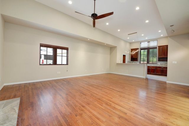 2204 Via Granada Place NW, Albuquerque, NM 87104
