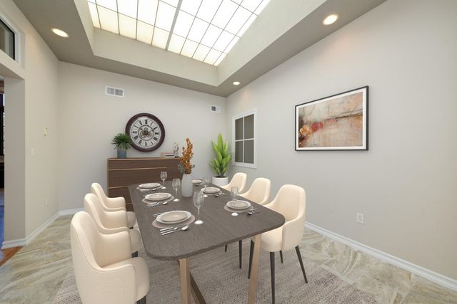 2204 Via Granada Place NW, Albuquerque, NM 87104