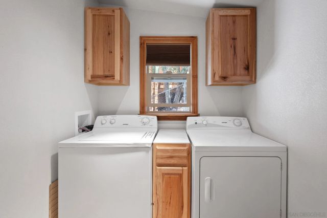 27720 Saunders Meadow Rd, Idyllwild, CA 92549