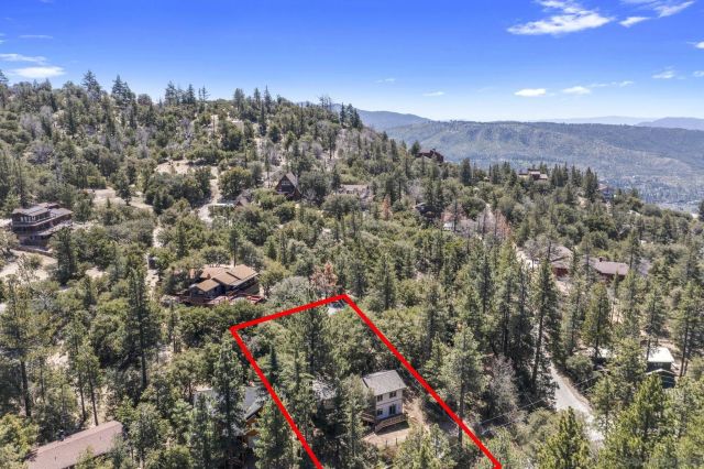 27720 Saunders Meadow Rd, Idyllwild, CA 92549