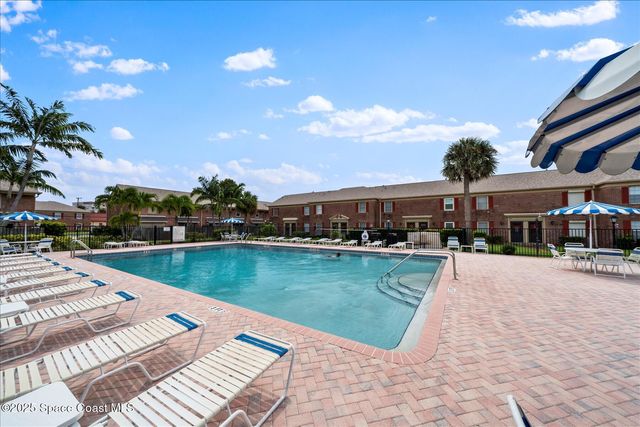 927 N Colonial Court 33, Indian Harbour Beach, FL 32937