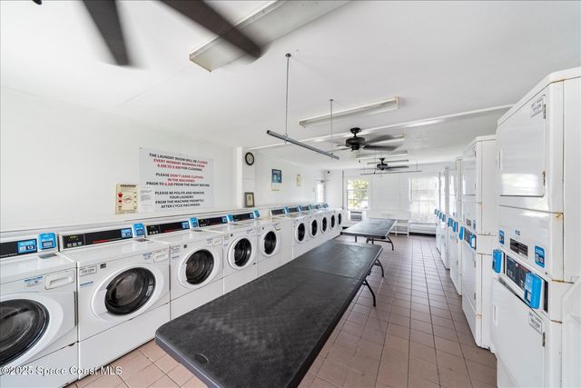 927 N Colonial Court 33, Indian Harbour Beach, FL 32937