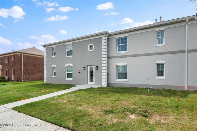 927 N Colonial Court 33, Indian Harbour Beach, FL 32937