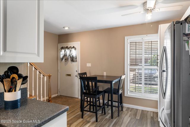 927 N Colonial Court 33, Indian Harbour Beach, FL 32937