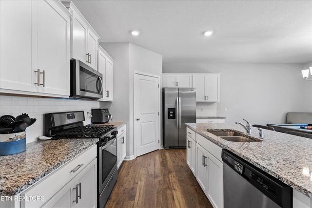 513 Cedar Park Drive, Loudon, TN 37774