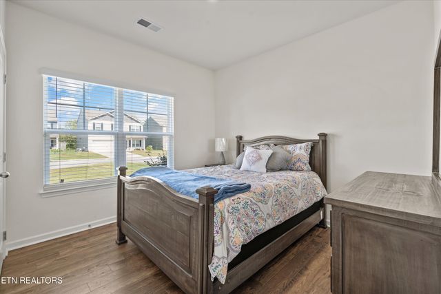 513 Cedar Park Drive, Loudon, TN 37774