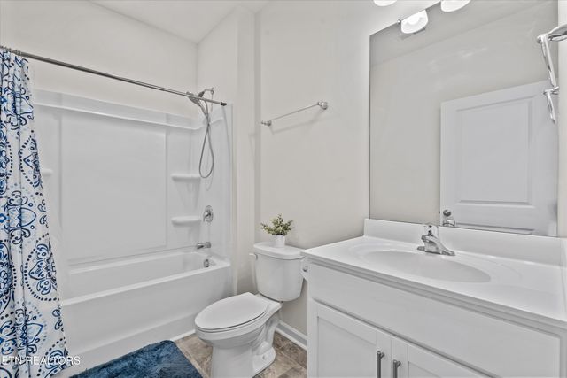513 Cedar Park Drive, Loudon, TN 37774