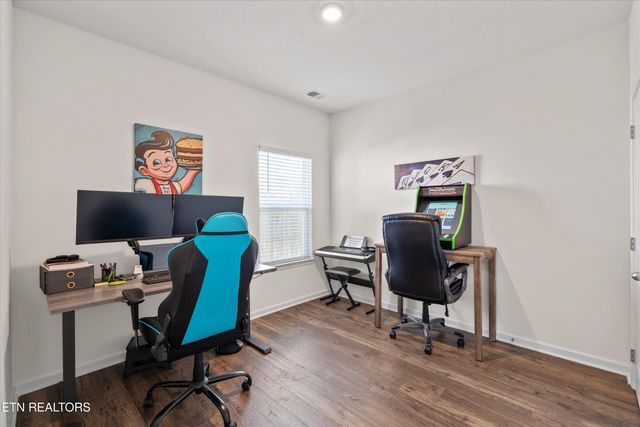 513 Cedar Park Drive, Loudon, TN 37774