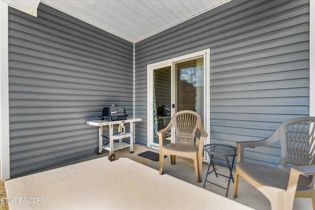 513 Cedar Park Drive, Loudon, TN 37774