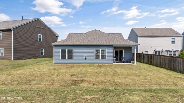 513 Cedar Park Drive, Loudon, TN 37774