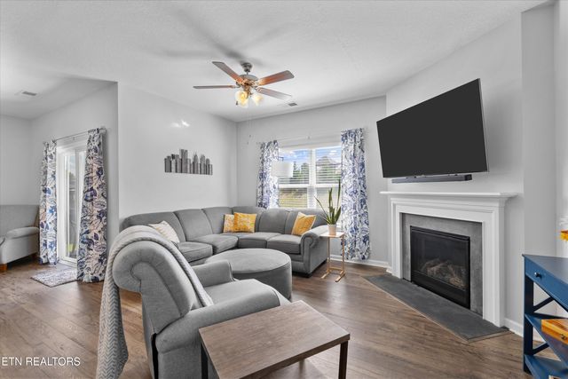 513 Cedar Park Drive, Loudon, TN 37774