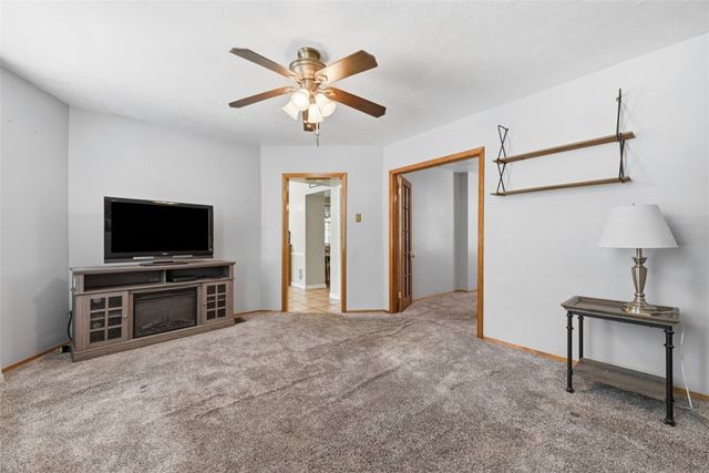 1715 Crosby Ave, Beechview, PA 15216