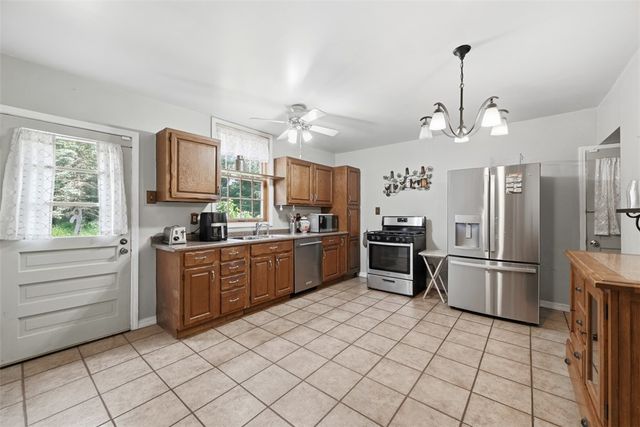 1715 Crosby Ave, Beechview, PA 15216