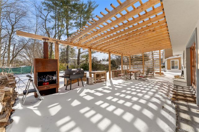 719 Wilmot Road, Scarsdale, NY 10583