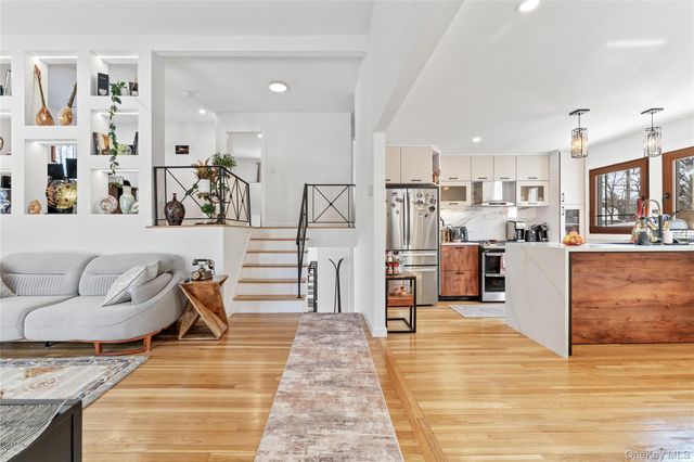 719 Wilmot Road, Scarsdale, NY 10583