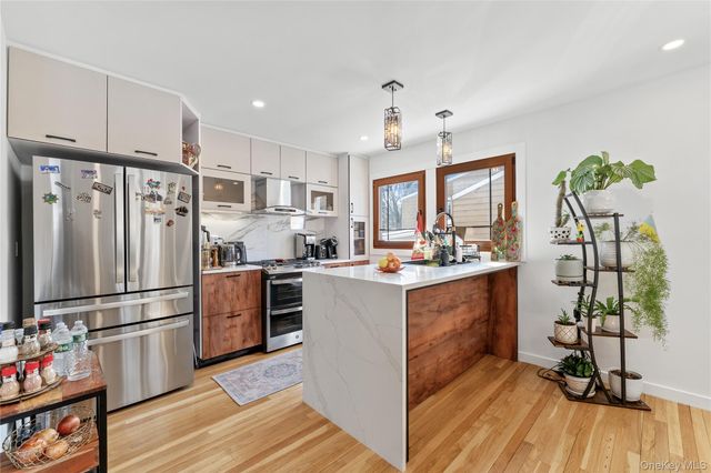 719 Wilmot Road, Scarsdale, NY 10583