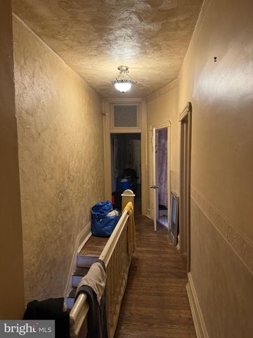 5221 CEDAR AVE, Philadelphia, PA 19143