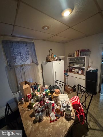 5221 CEDAR AVE, Philadelphia, PA 19143