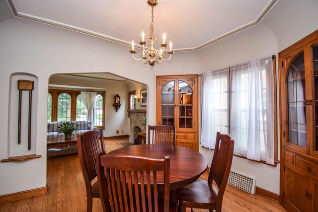 2941 N 75th STREET, Milwaukee, WI 53210