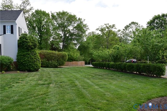 801 Colony Bluff Pl, Henrico, VA 23238