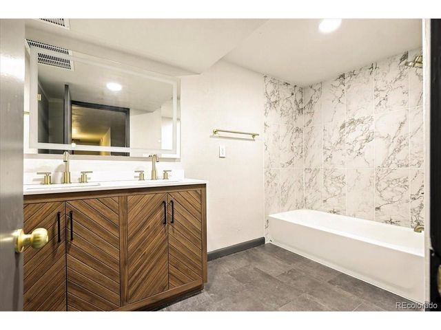 3114 Templeton Gap Rd, Colorado Springs, CO 80907