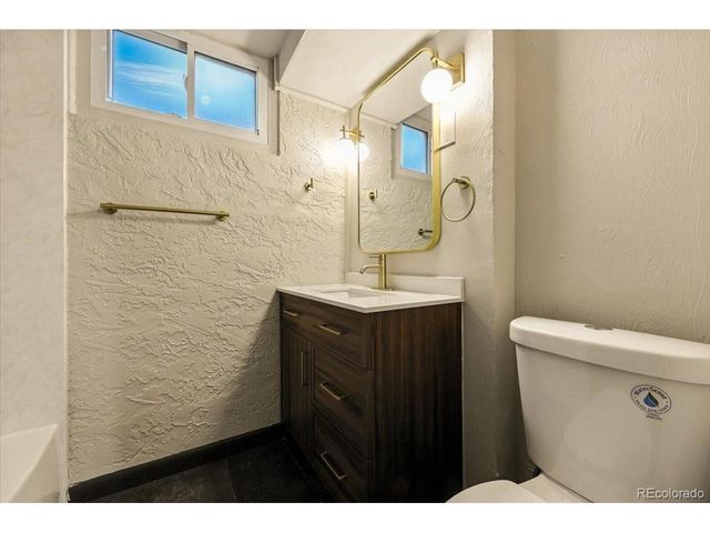 3114 Templeton Gap Rd, Colorado Springs, CO 80907