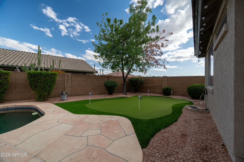 Image 30 of property listing at 7579 E GLOBEMALLOW Lane, Gold Canyon, AZ 85118