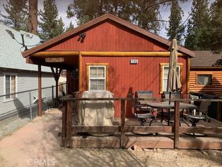 1105 W Rainbow Boulevard, Big Bear City, CA 92314