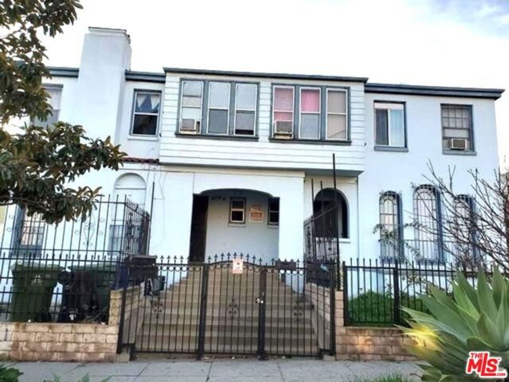 901 S Catalina Street, Los Angeles, CA 90006