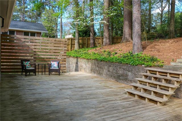 579 N Superior Avenue, Decatur, GA 30033