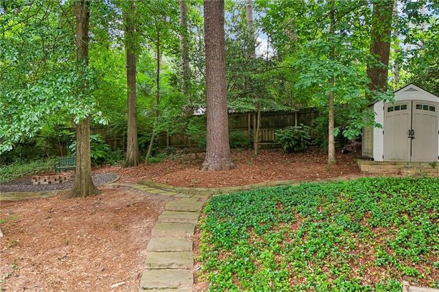 579 N Superior Avenue, Decatur, GA 30033