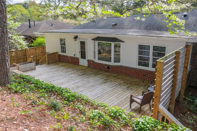 579 N Superior Avenue, Decatur, GA 30033